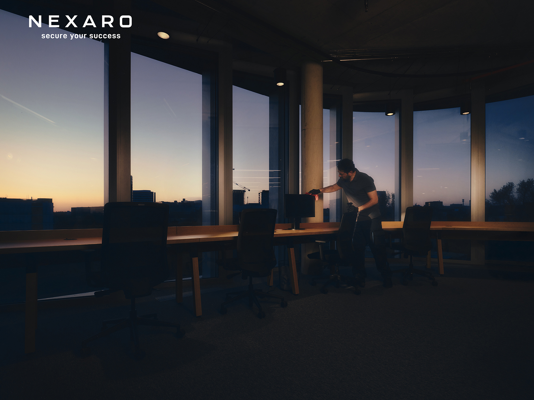 NEXARO_VM_0698
